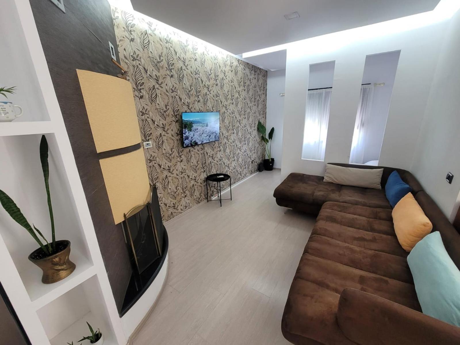 An Apartment With Fireplace Τίρανα Εξωτερικό φωτογραφία